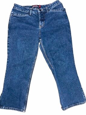 1990s "made in the USA" vintage Quicksilver/Roxy dark wash denim cropped jeans.